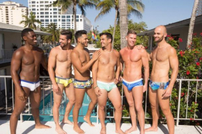  The Grand Resort and Spa - All Male Spa Resort  Форт-Лодердейл
